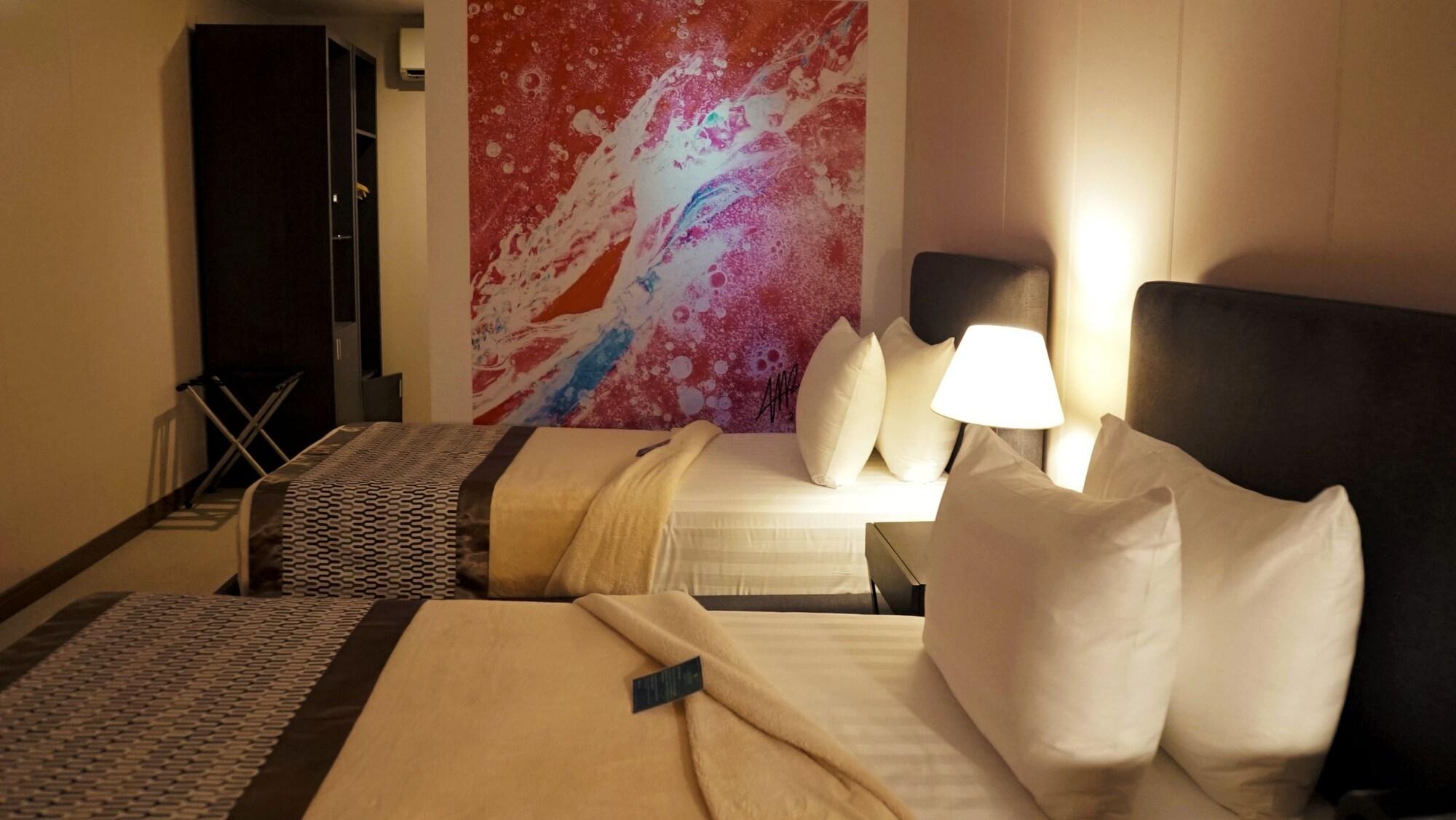 Green Sun Hotel Makati City Kültér fotó
