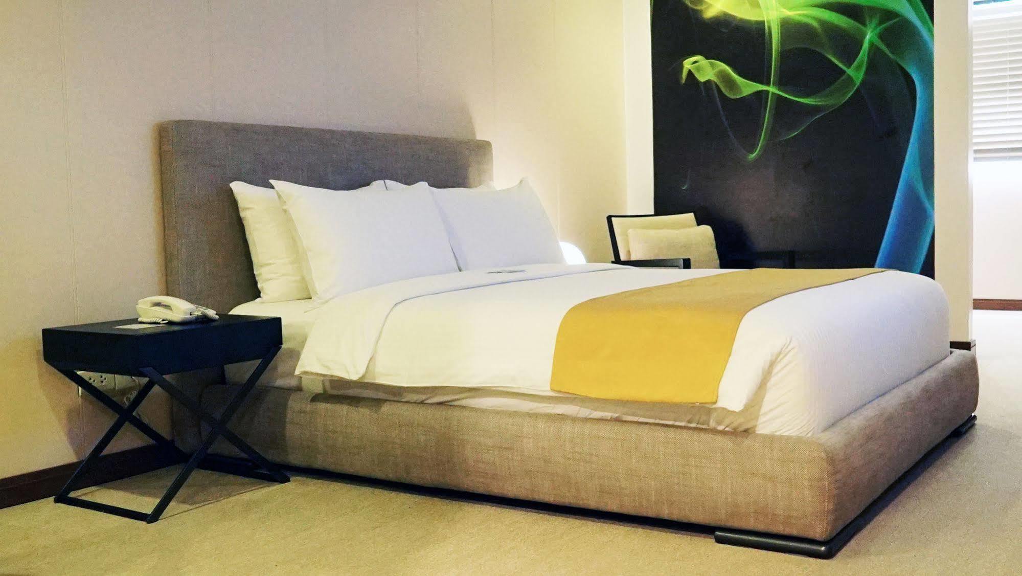 Green Sun Hotel Makati City Kültér fotó